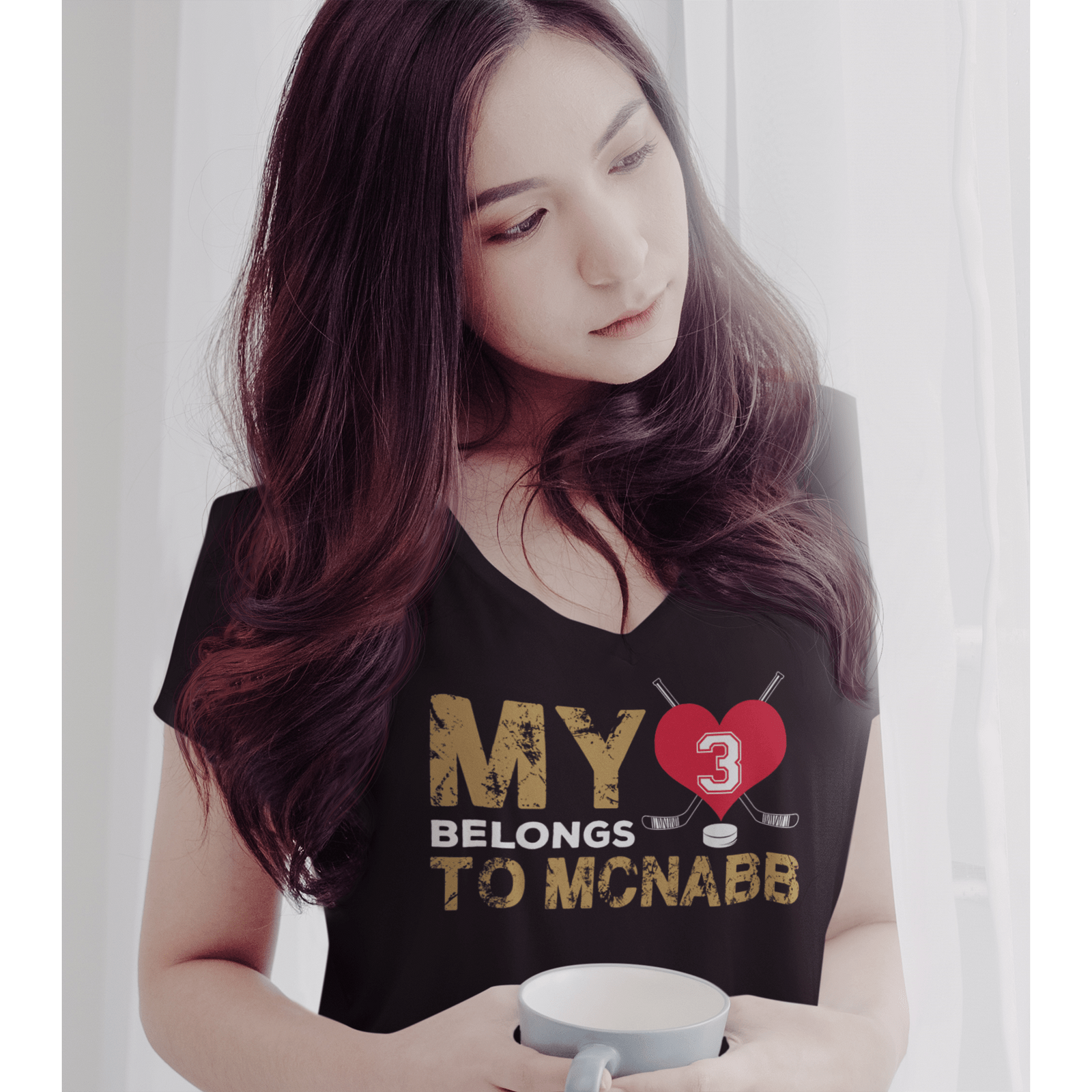 V-neck My Heart Belongs To McNabb Unisex V-Neck Tee