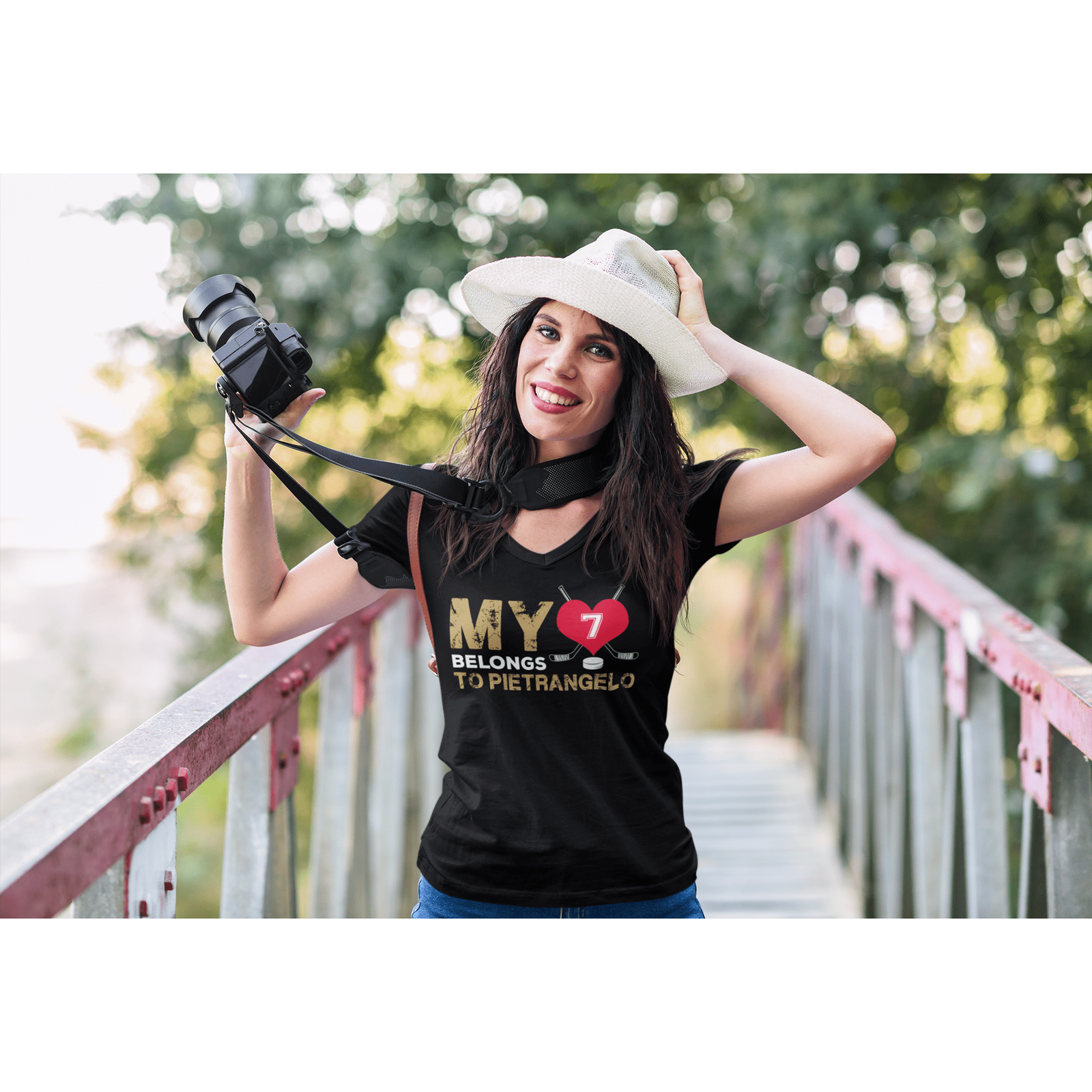 V-neck My Heart Belongs To Pietrangelo Unisex V-Neck Tee