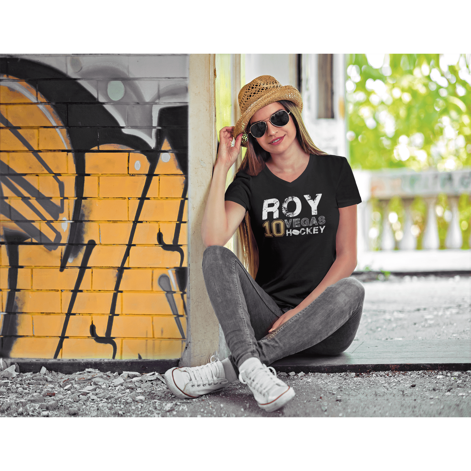 V-neck Roy 10 Vegas Hockey Unisex V-Neck Tee