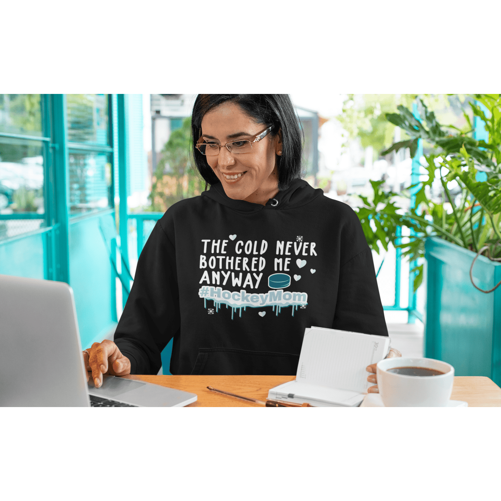 Hoodie "The Cold Never Bothered Me Anyway #HockeyMom" Unisex Hooded Sweatshirt